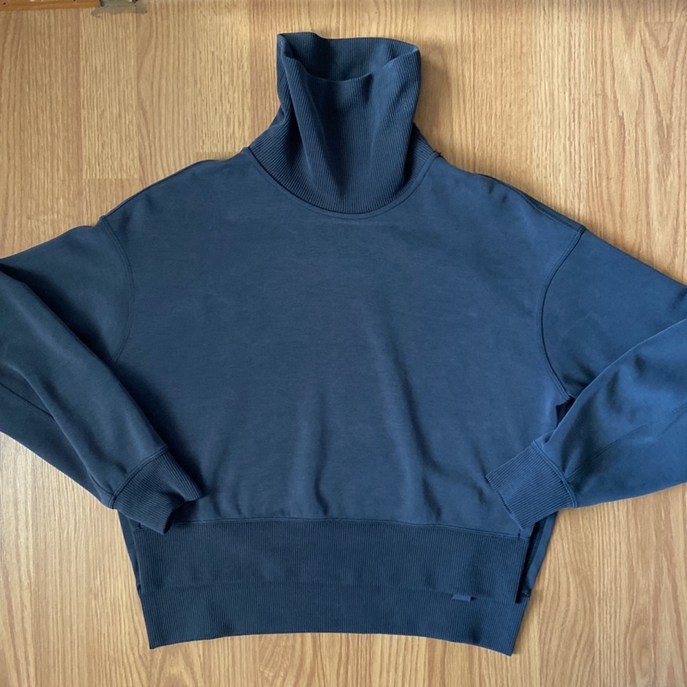 ❤️ Lululemon Turtleneck Pullover Softstreme™ in Black/Grey Size 2 NWOT